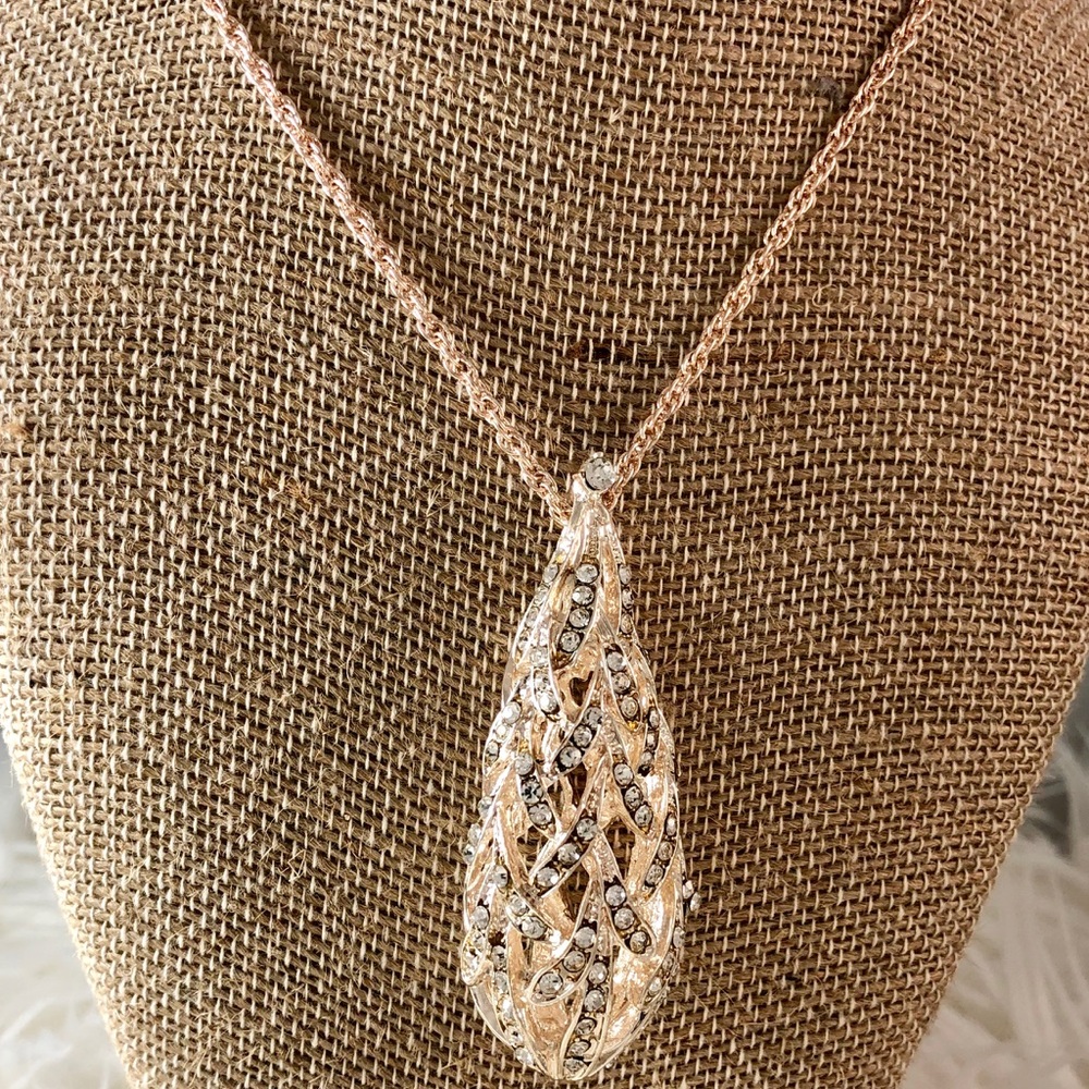 Rose gold 30” necklace with rose gold pendant